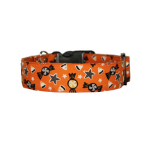 Load image into Gallery viewer, Orange and black Halloween candy dog collar - The Potion
